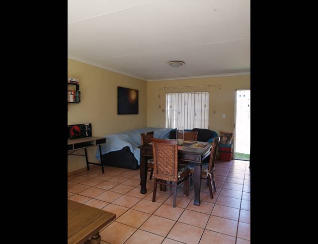3 BEDROOM TOWNHOUSE TO LET IN WILGEHEUWEL